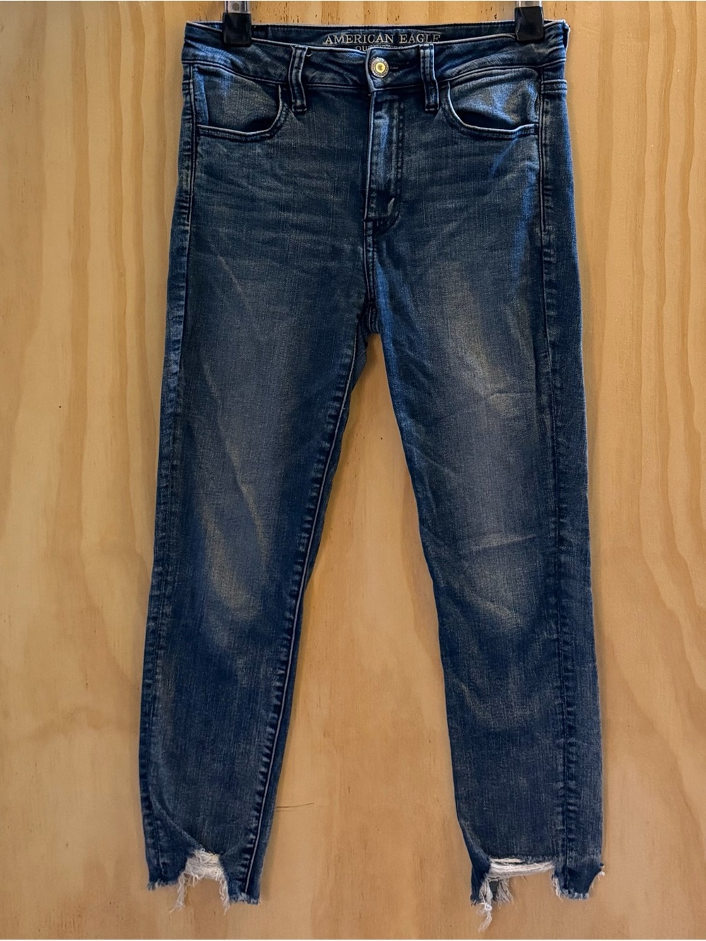 American Eagle Outfitters Size 6 Hi-Rise Jegging Crop Blue Jeans Distressed